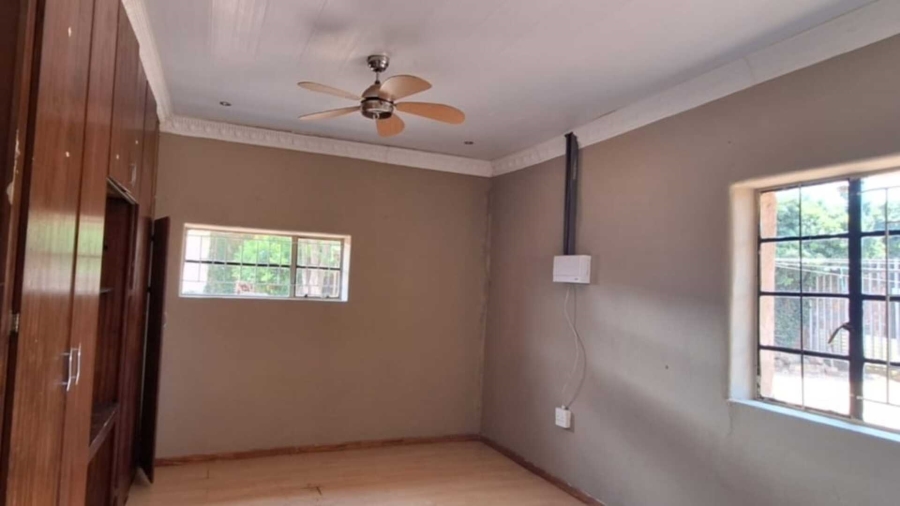 To Let 4 Bedroom Property for Rent in Houtkop A H Gauteng