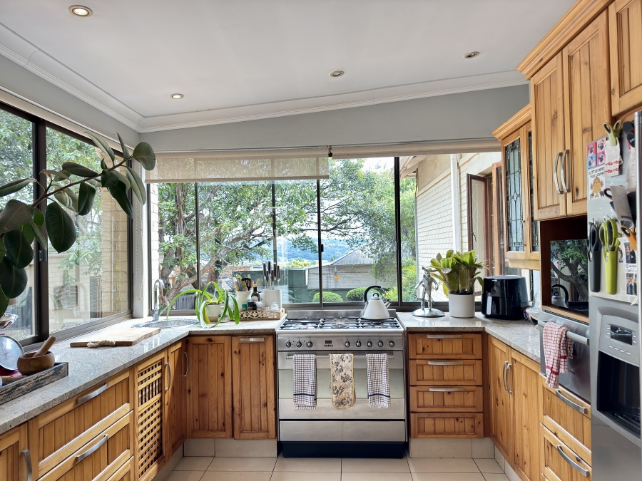 5 Bedroom Property for Sale in Kensington Gauteng