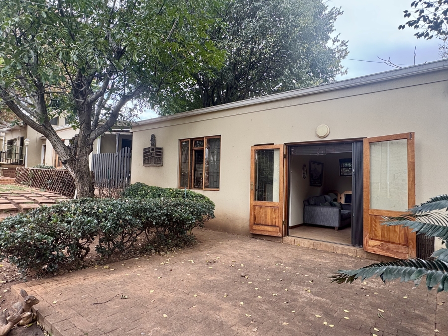 5 Bedroom Property for Sale in Kensington Gauteng