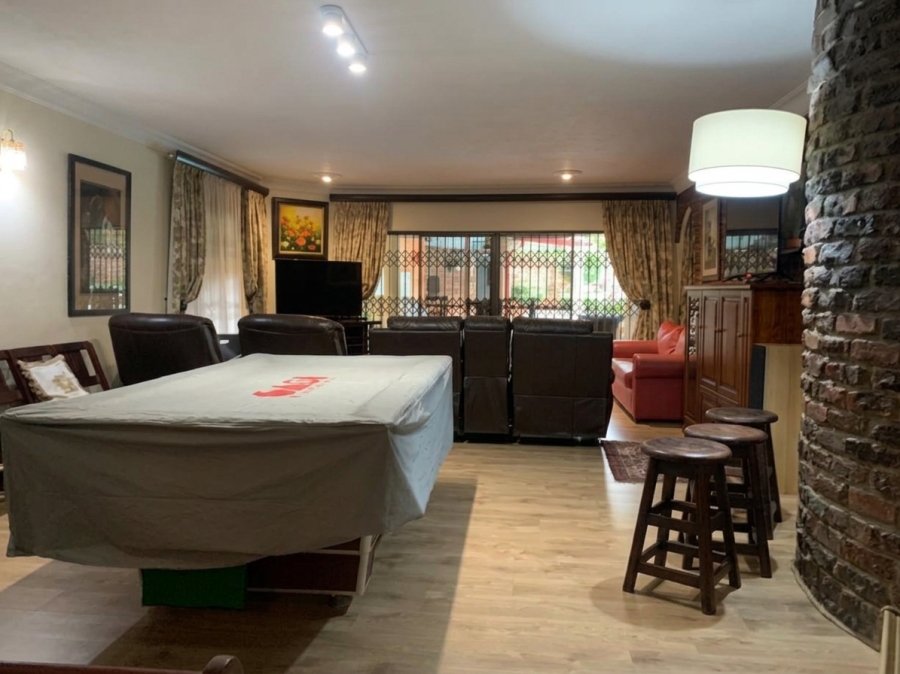 6 Bedroom Property for Sale in Vanderbijlpark SE 2 Gauteng