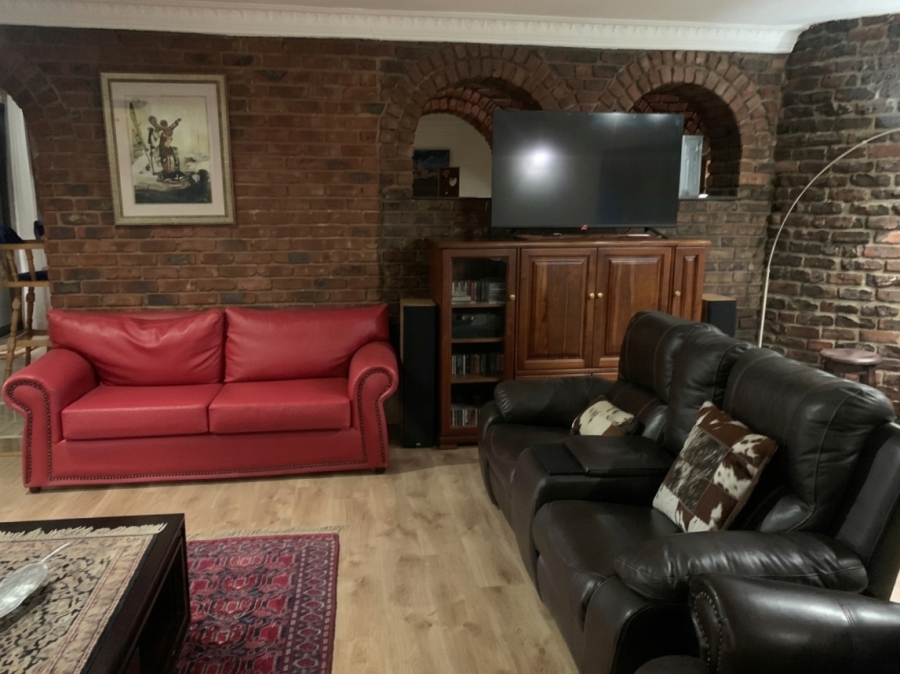 6 Bedroom Property for Sale in Vanderbijlpark SE 2 Gauteng