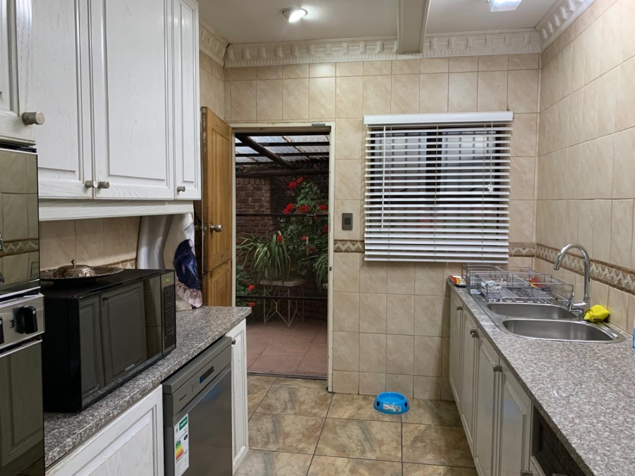 6 Bedroom Property for Sale in Vanderbijlpark SE 2 Gauteng