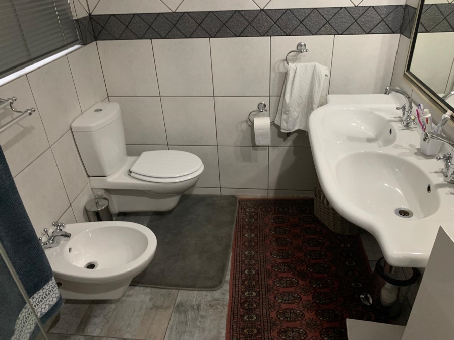 6 Bedroom Property for Sale in Vanderbijlpark SE 2 Gauteng