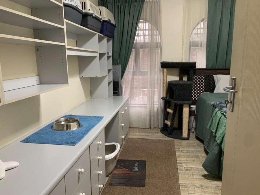 6 Bedroom Property for Sale in Vanderbijlpark SE 2 Gauteng