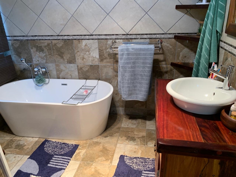 6 Bedroom Property for Sale in Vanderbijlpark SE 2 Gauteng