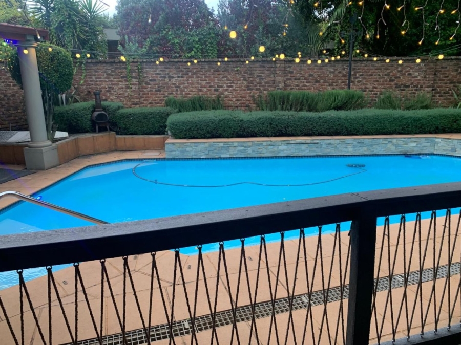 6 Bedroom Property for Sale in Vanderbijlpark SE 2 Gauteng