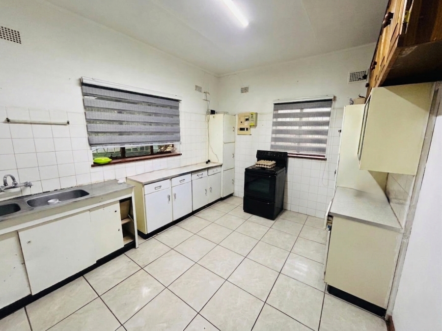 3 Bedroom Property for Sale in Vanderbijlpark Cw 6 Gauteng
