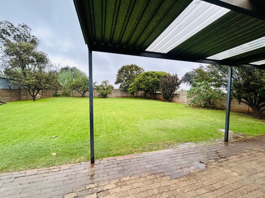 3 Bedroom Property for Sale in Vanderbijlpark Cw 6 Gauteng