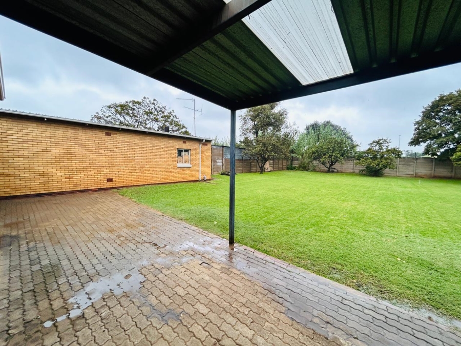 3 Bedroom Property for Sale in Vanderbijlpark Cw 6 Gauteng