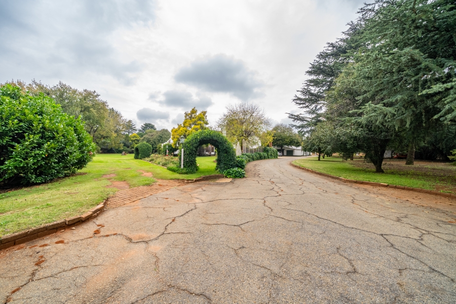 3 Bedroom Property for Sale in Sonneveld Gauteng