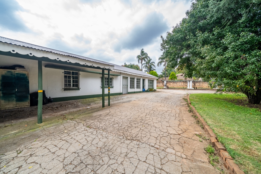 3 Bedroom Property for Sale in Sonneveld Gauteng