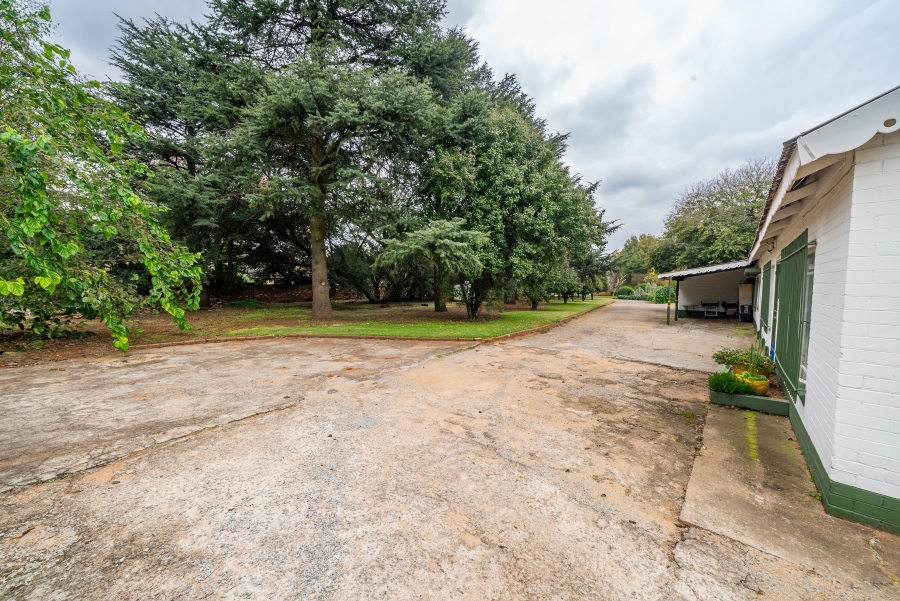 3 Bedroom Property for Sale in Sonneveld Gauteng