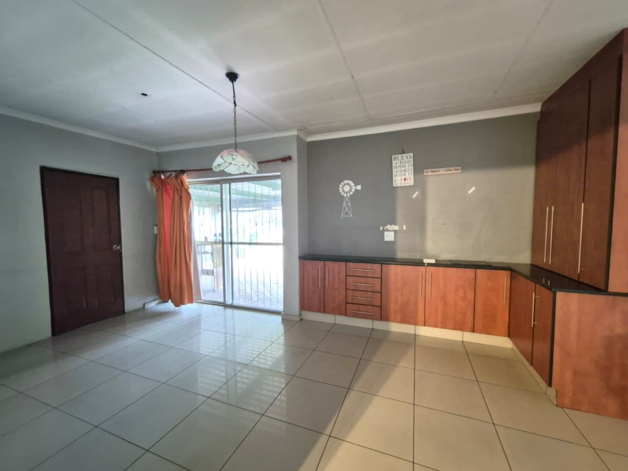 4 Bedroom Property for Sale in Vanderbijlpark SE 2 Gauteng