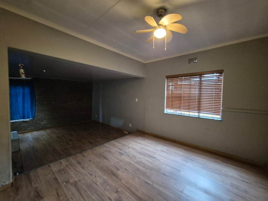 4 Bedroom Property for Sale in Vanderbijlpark SE 2 Gauteng