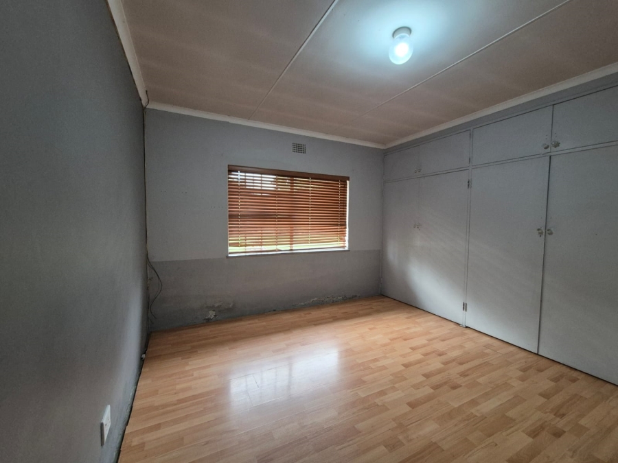 4 Bedroom Property for Sale in Vanderbijlpark SE 2 Gauteng