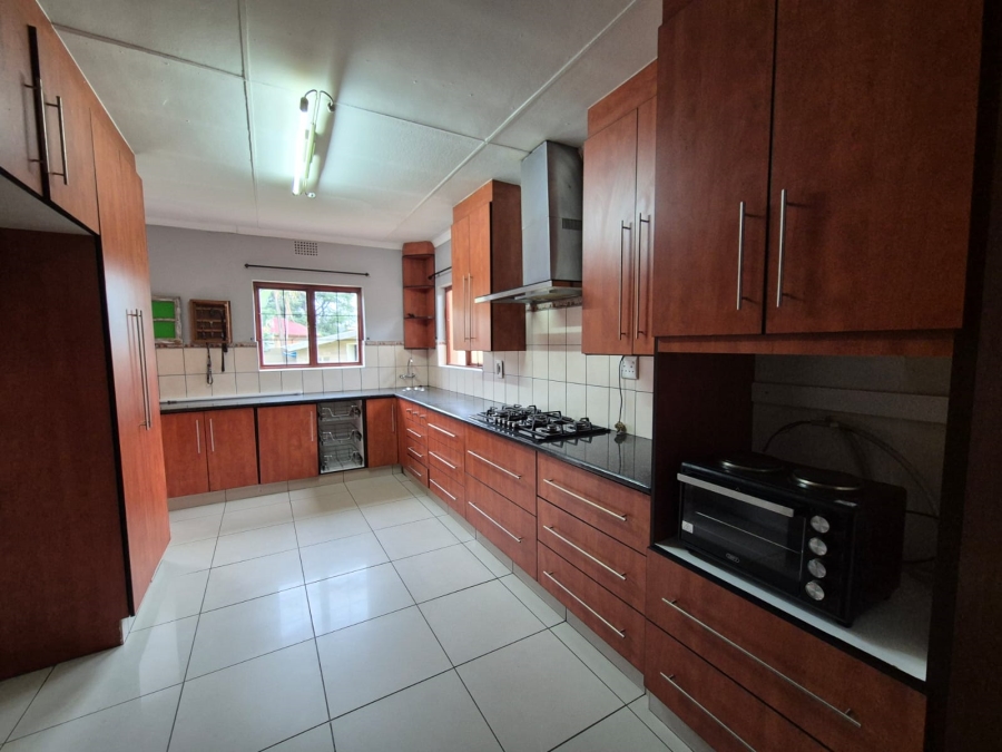 4 Bedroom Property for Sale in Vanderbijlpark SE 2 Gauteng