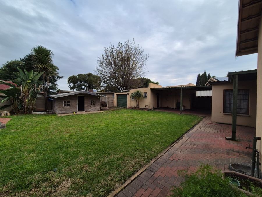 4 Bedroom Property for Sale in Vanderbijlpark SE 2 Gauteng