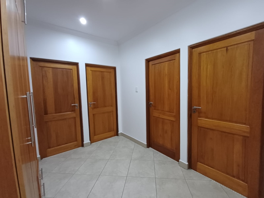 4 Bedroom Property for Sale in Vanderbijlpark SE 8 Gauteng