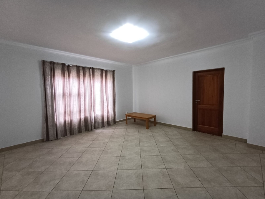 4 Bedroom Property for Sale in Vanderbijlpark SE 8 Gauteng