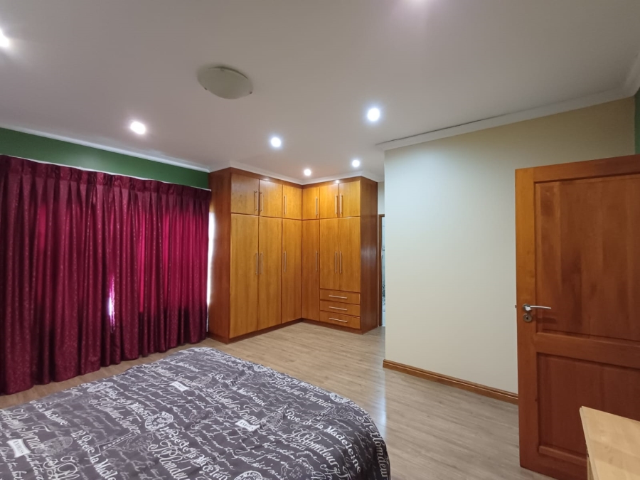 4 Bedroom Property for Sale in Vanderbijlpark SE 8 Gauteng