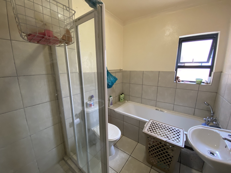 2 Bedroom Property for Sale in Rynfield A H Gauteng