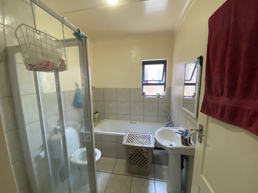 2 Bedroom Property for Sale in Rynfield A H Gauteng