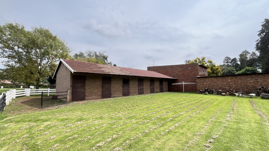 5 Bedroom Property for Sale in Bredell Gauteng