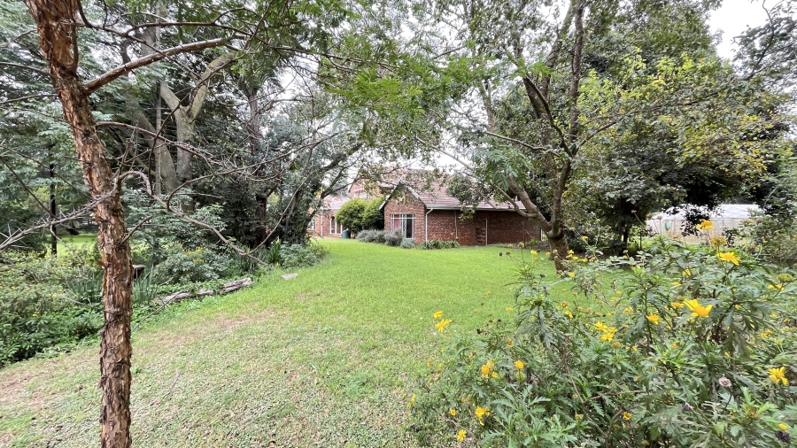 5 Bedroom Property for Sale in Bredell Gauteng