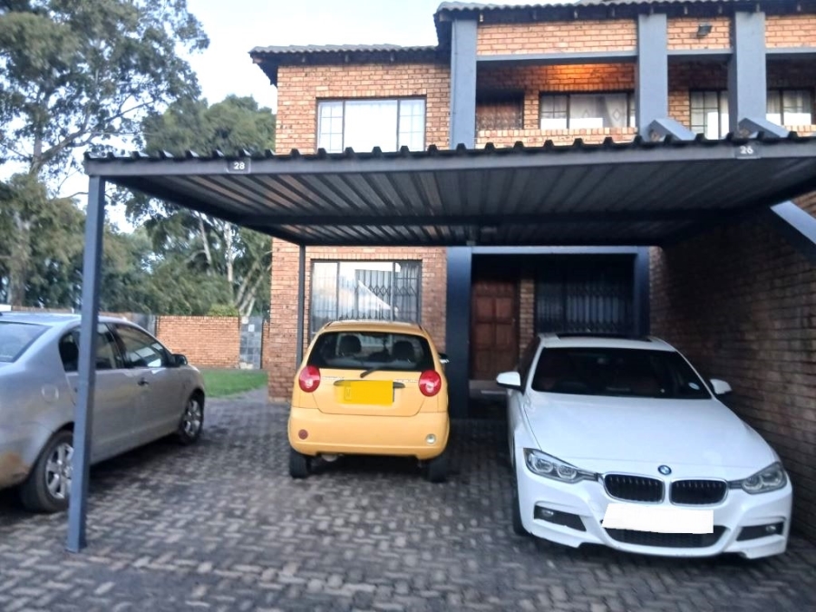 2 Bedroom Property for Sale in Elspark Gauteng