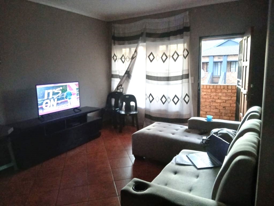 2 Bedroom Property for Sale in Elspark Gauteng