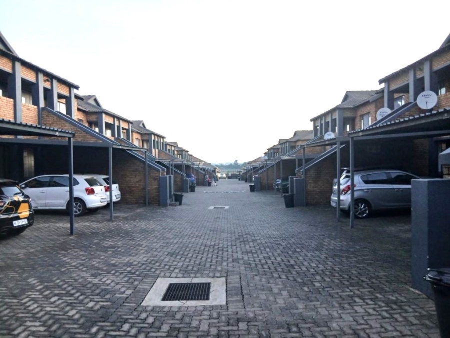 2 Bedroom Property for Sale in Elspark Gauteng