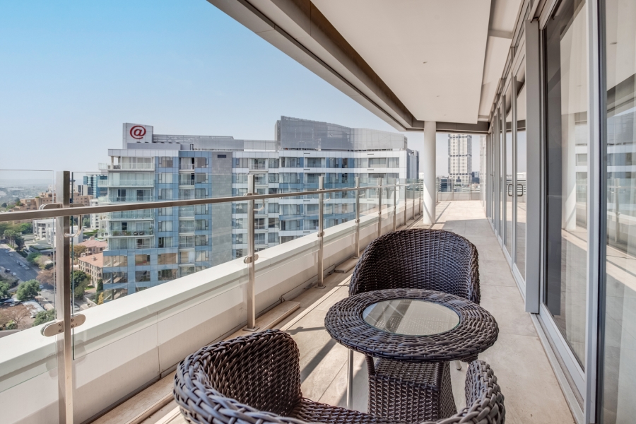 To Let 3 Bedroom Property for Rent in Benmore Gardens Gauteng