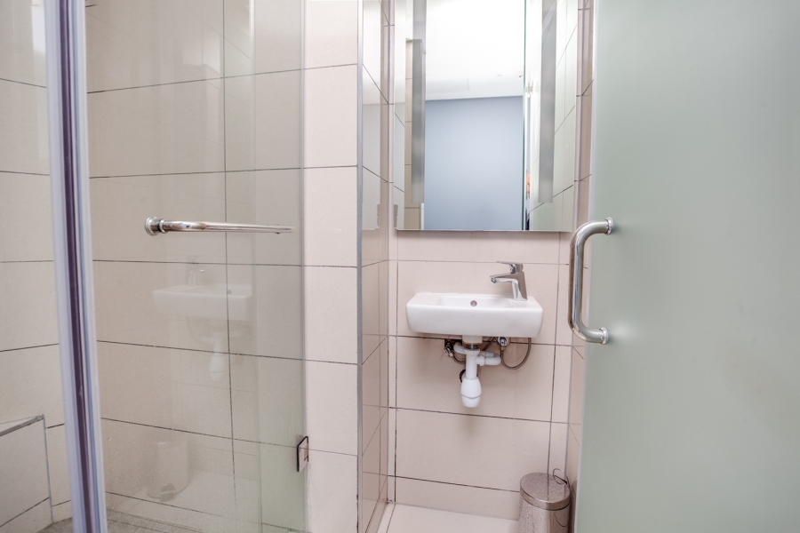To Let 2 Bedroom Property for Rent in Benmore Gardens Gauteng