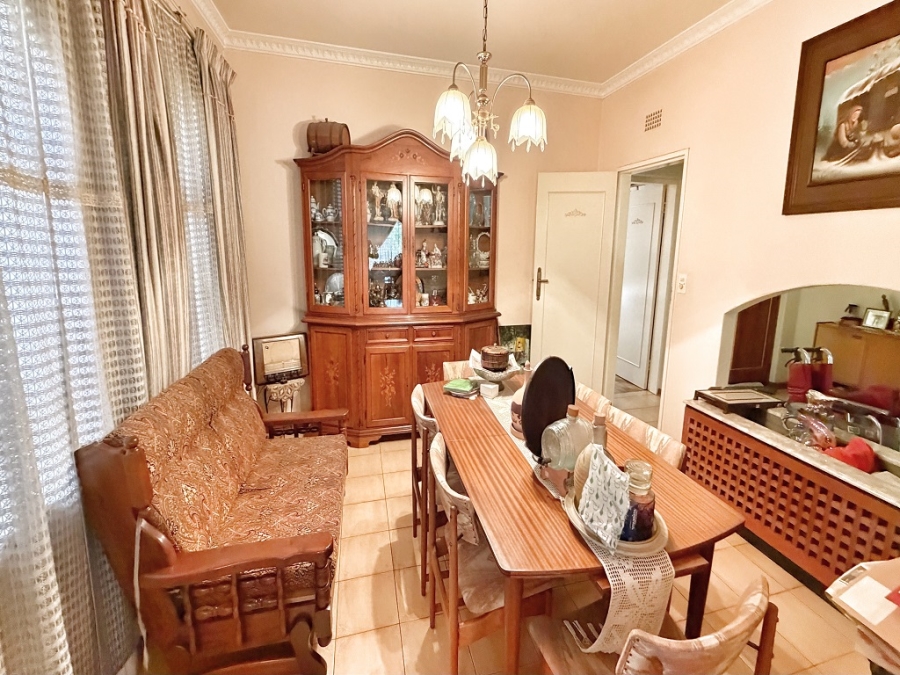 5 Bedroom Property for Sale in The Hill Gauteng