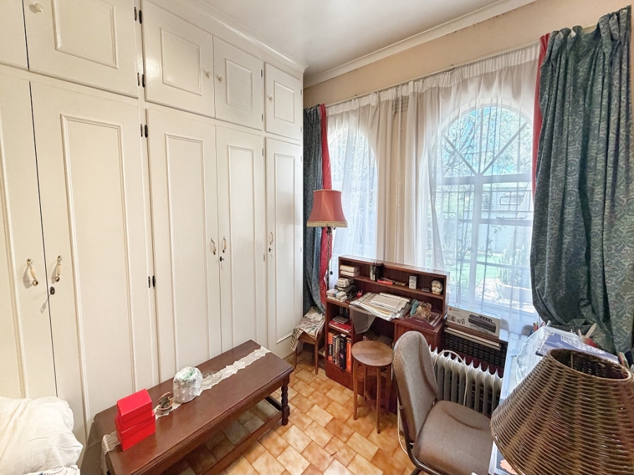 5 Bedroom Property for Sale in The Hill Gauteng