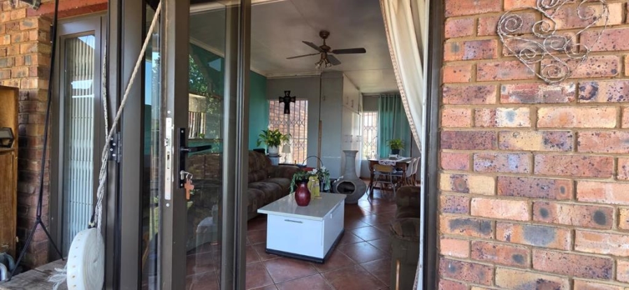 3 Bedroom Property for Sale in South Crest Gauteng
