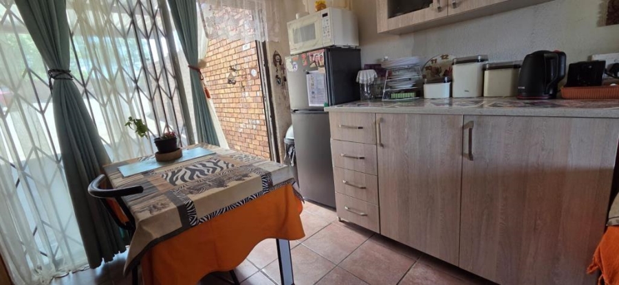3 Bedroom Property for Sale in South Crest Gauteng