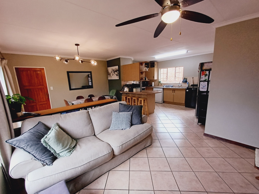 3 Bedroom Property for Sale in Elardus Park Gauteng