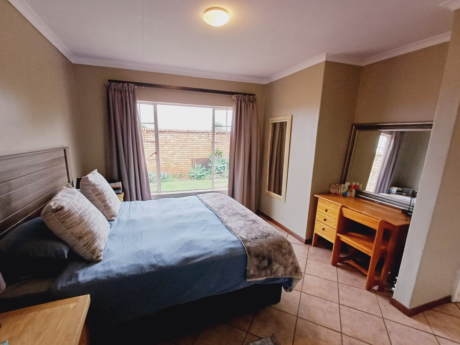3 Bedroom Property for Sale in Elardus Park Gauteng