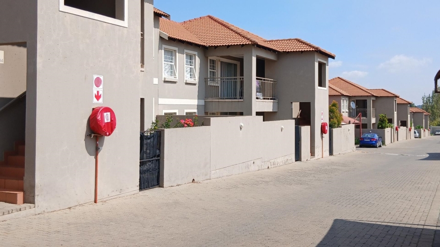 2 Bedroom Property for Sale in Rynfield A H Gauteng
