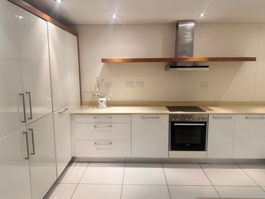 To Let 2 Bedroom Property for Rent in Houghton Estate Gauteng