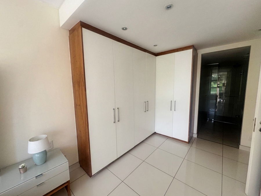 To Let 2 Bedroom Property for Rent in Houghton Estate Gauteng