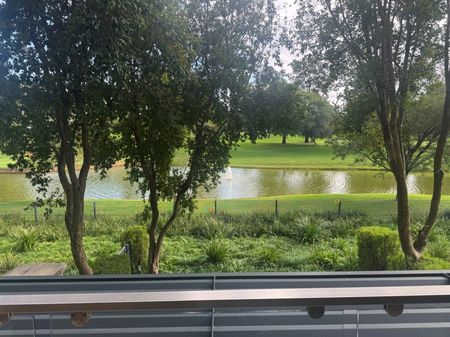 To Let 2 Bedroom Property for Rent in Houghton Estate Gauteng