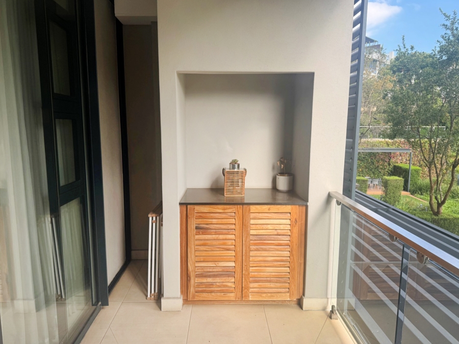 To Let 2 Bedroom Property for Rent in Houghton Estate Gauteng