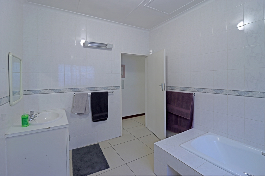 4 Bedroom Property for Sale in Bryanston Gauteng