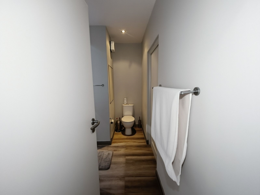1 Bedroom Property for Sale in Morningside Gauteng