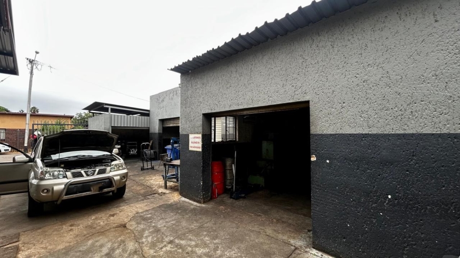 Commercial Property for Sale in East Lynne Gauteng