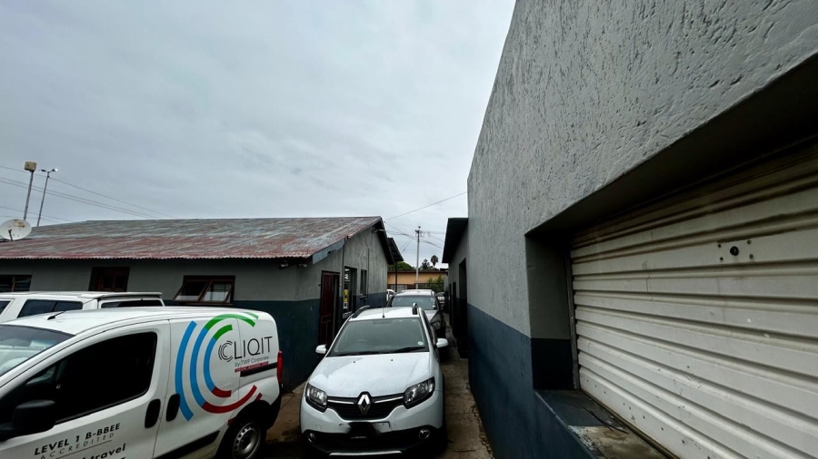 Commercial Property for Sale in East Lynne Gauteng