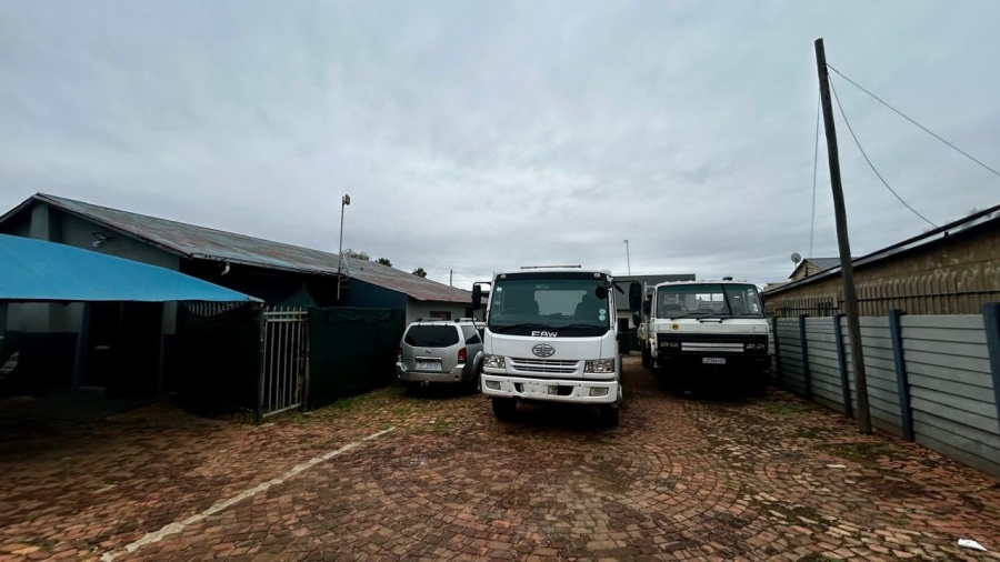 Commercial Property for Sale in East Lynne Gauteng