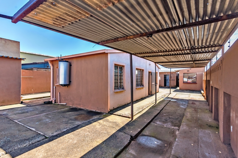 3 Bedroom Property for Sale in Protea Glen Gauteng